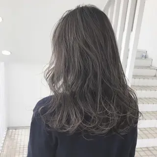 ミディアム カラー Hair & make Lamp所属・梅田のブリーチ特化 美容師KAI🥰のヘアスタイル