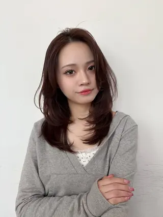 セミロング カラー 🎀優姫 🎀  韓国レイヤーのヘアスタイル