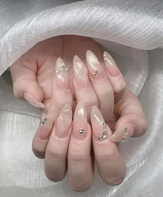 ネイル Lee Nailsのネイルデザイン