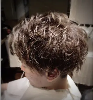 ショート カラー パーマ メンズ Lee東三国 店長 谷辻誠志のヘアスタイル