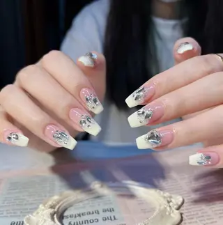 ネイル Queens 榊 まおのネイルデザイン