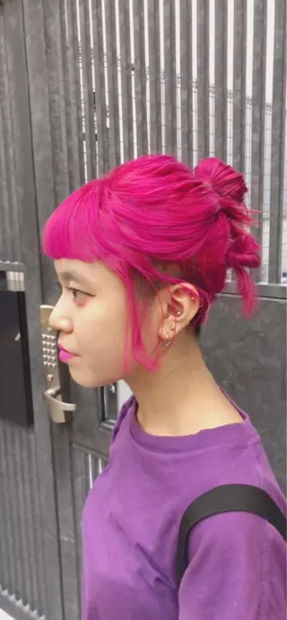 ミディアム カラー ヘアアレンジ ウルフカット／吉村 桃子のヘアスタイル