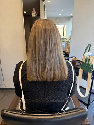 セミロング 髪質改善⚡️カラー 🍀武久 誠🍀のヘアスタイル