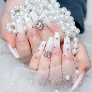 ネイル M🌷nail 長さだし専門店のネイルデザイン