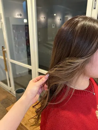 カラー 森崎 優菜のヘアスタイル