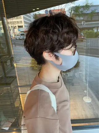 ショート カラー パーマ ハピネスクローバー学園前所属・✨ミニモ指名奈良1位 ✨濱崎のヘアスタイル