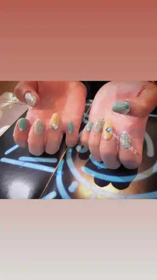 ネイル 4tunekick NAILS(フォーチュンキックネイルズ)所属・光森 淳子のネイルデザイン