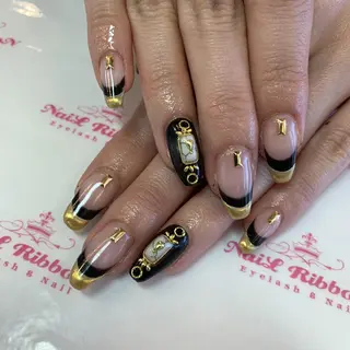 ネイル ネイルリボン 受付スタッフのネイルデザイン