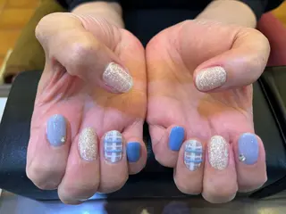 ネイル 僧根 志津代のネイルデザイン