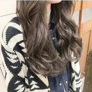 ロング カラー 渋谷/韓国風 西原直樹のヘアスタイル