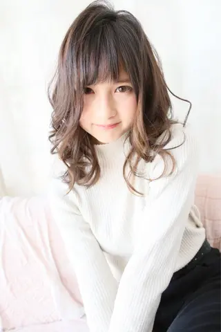 ミディアム カラー 森 宇旦のヘアスタイル