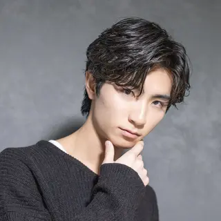 ショート パーマ メンズ 【センターパート/ マッシュ】ryokaのヘアスタイル