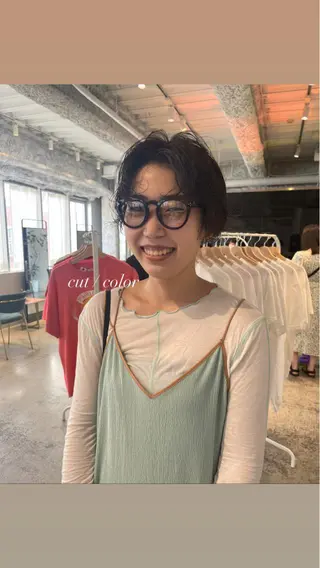 ショート パーマ oma　袮次金 鈴香のヘアスタイル