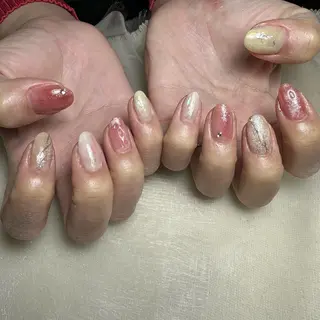 ネイル repos~ルポ~所属・里見 麗のネイルデザイン