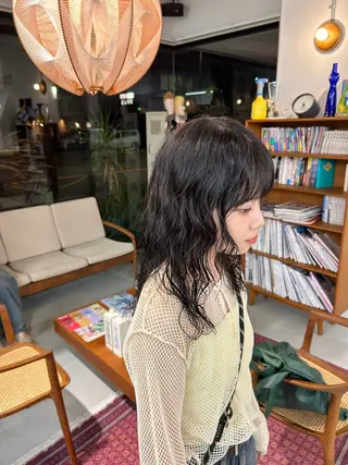 ミディアム カラー パーマ 藤原 あかりのヘアスタイル