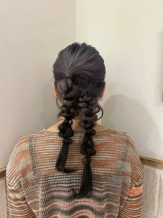 セミロング ヘアアレンジ 🧃暖色カラー/🪷 アレンジ/　yunaのヘアスタイル