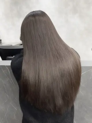 ロング 🚨メンズ曲がる 縮毛矯正りおん🚨のヘアスタイル