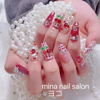 ネイル 🎀まゆ 🪽🐾のネイルデザイン