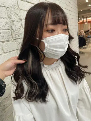 ロング カラー 艶ハイトーン👑♡ NATSUKIのヘアスタイル