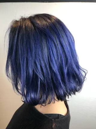 ショート カラー TWIN【トゥイン】所属・👑似合わせレイヤー が好評👑佐久田のヘアスタイル