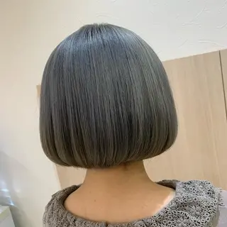 ショート カラー 店長ハイトーンカラー 柞山史奈のヘアスタイル