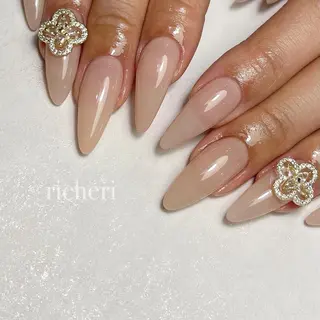 ミディアム ネイル richeri beautyのネイルデザイン
