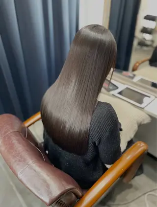 ロング 【髪質改善・縮毛矯正専門店】イリス茨木店所属・山藤 奈々のヘアスタイル