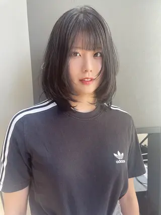 ミディアム AIRI layer cut hairのヘアスタイル