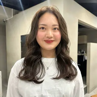 セミロング カラー ひなこ/グレージュ/ ブリーチ無しのヘアスタイル