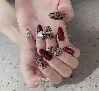 ネイル AngelChris ビューティーサロンのネイルデザイン