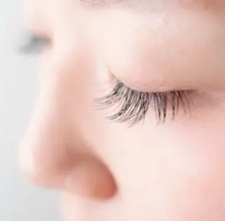 マツエク・マツパ eyesalon Nifee所属・ダメージレス✨ 美まつ毛Nifeeのマツエク・マツパデザイン