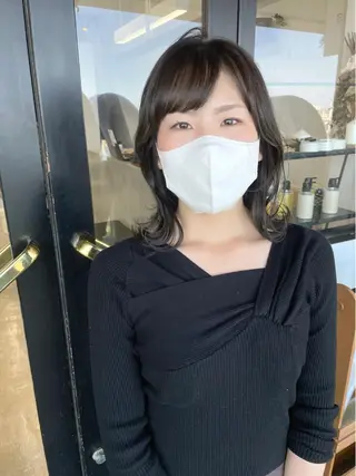 ミディアム 藤本 静香のヘアスタイル