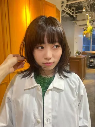 ミディアム カラー RIN／韓国ヘア レイヤーカットのヘアスタイル