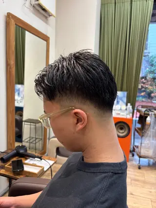 ショート メンズ 洛樹 /海外風ヘアー /フェード/パーマのヘアスタイル
