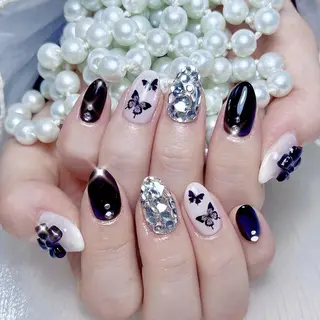 ネイル Hanya 🌈のネイルデザイン