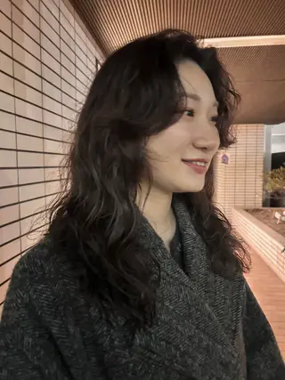 ミディアム カラー パーマ デザインカット/ パーマ/nanaのヘアスタイル