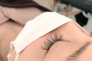 マツエク・マツパ ルクール巻店 坂大 莉乃のマツエク・マツパデザイン