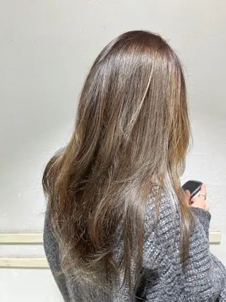 ロング カラー Wiz hair所属・大西 拳誠のヘアスタイル