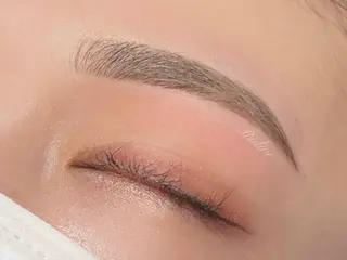 アイブロウ emina 🥣のマツエク・マツパデザイン