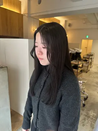 ミディアム 優依 / Room烏丸のヘアスタイル