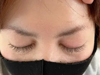 マツエク・マツパ ちょっきん&ぱーまひらの所属・渡邉 沙也果のマツエク・マツパデザイン