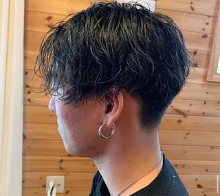 メンズ 蜂須賀🐝縮毛矯正 ストレートパーマのヘアスタイル