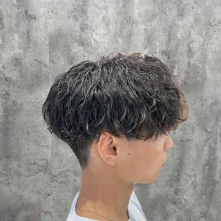 ショート パーマ メンズ 韓国風メンズ/毛流れ ヘアなら須田龍世のヘアスタイル