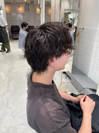 ショート パーマ メンズ 榎戸 怜真のヘアスタイル