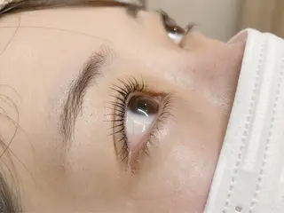 マツエク・マツパ エサージュ吉祥寺店 mioの眉毛・アイブロウイメージ