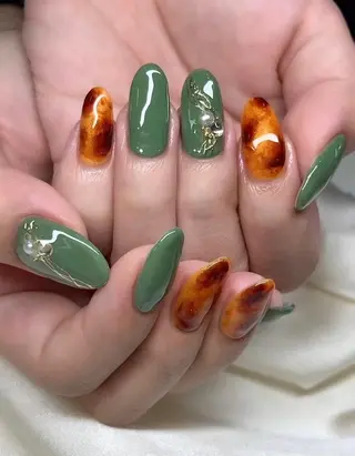 ネイル マツエク・マツパ アイブロウ Nail&eye Belire 新宿のネイルデザイン