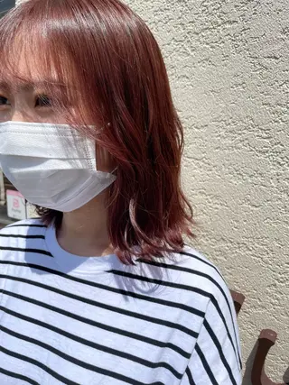 ミディアム カラー 川元 汐音のヘアスタイル