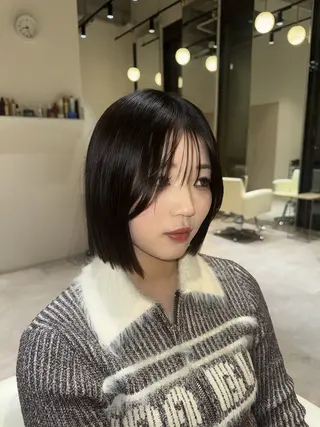 ショート yana /カラーモデルのヘアスタイル