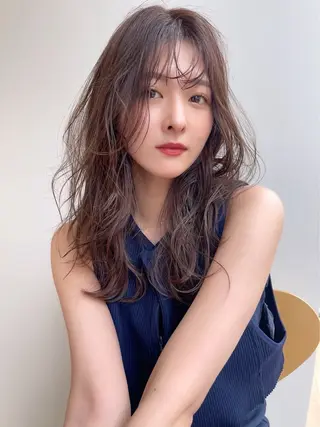 セミロング カラー AiM 大名　似合わせカットのヘアスタイル