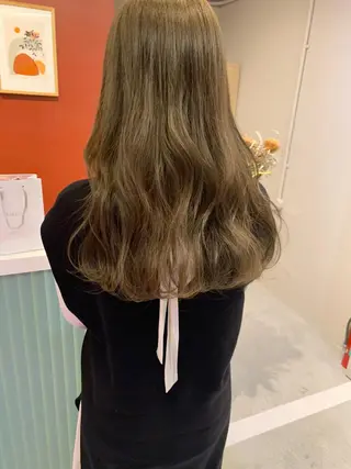 ロング LOREN＋透明感 オリーブhirokoのヘアスタイル